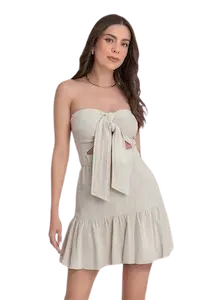 vestido corto strapless de escote corazon