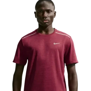 Nike Miler Dri-FIT: playera de running con materiales reciclados
