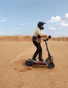 Segway Ninebot ZT3 Pro: scooter para calles y caminos  irregularidades